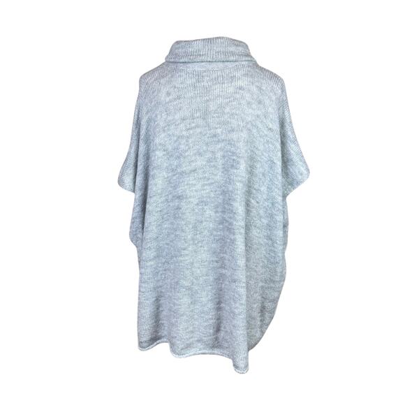 Universal Thread NWT Cowl Neck OSFM Gray Chunky Knit Pullover Poncho Sweater - Picture 3 of 12